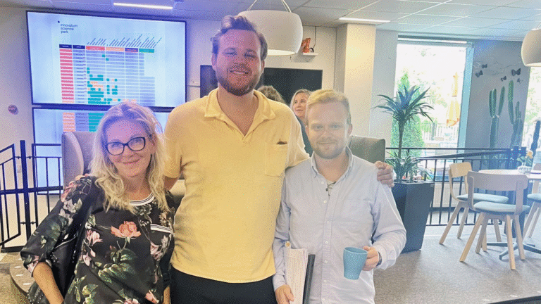 Marelds medgrundare Viktor Wirén, Gustav Palm tillsammans med sin affärscoach Frida Finnman hos oss i Trollhättan.