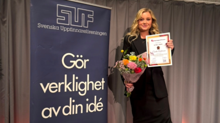 Emelie Andersson of Ridhjälpmedel.se receives innovation award
