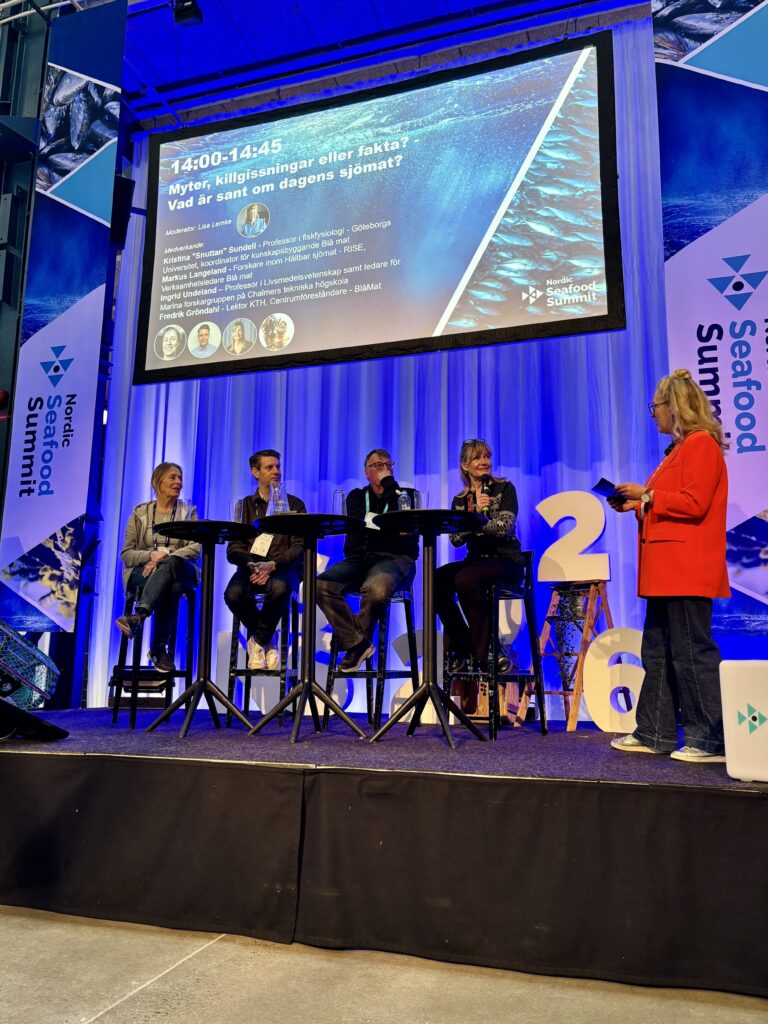 Moderator Lisa Lemke guided us through two days of seafood, innovation and networking.